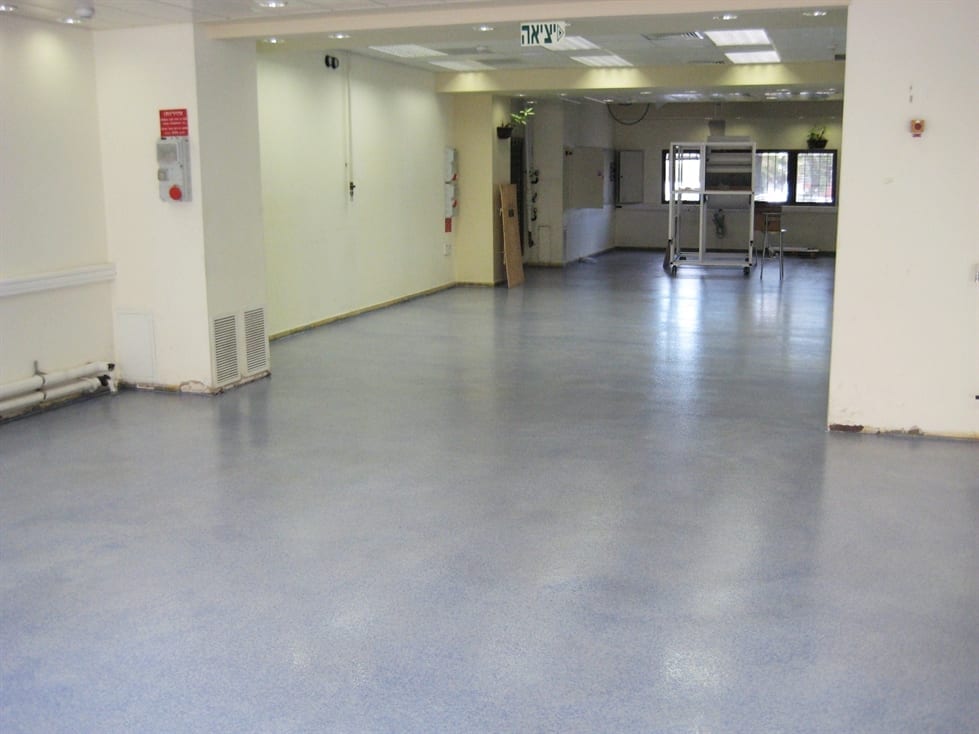 Floor coating for buildings